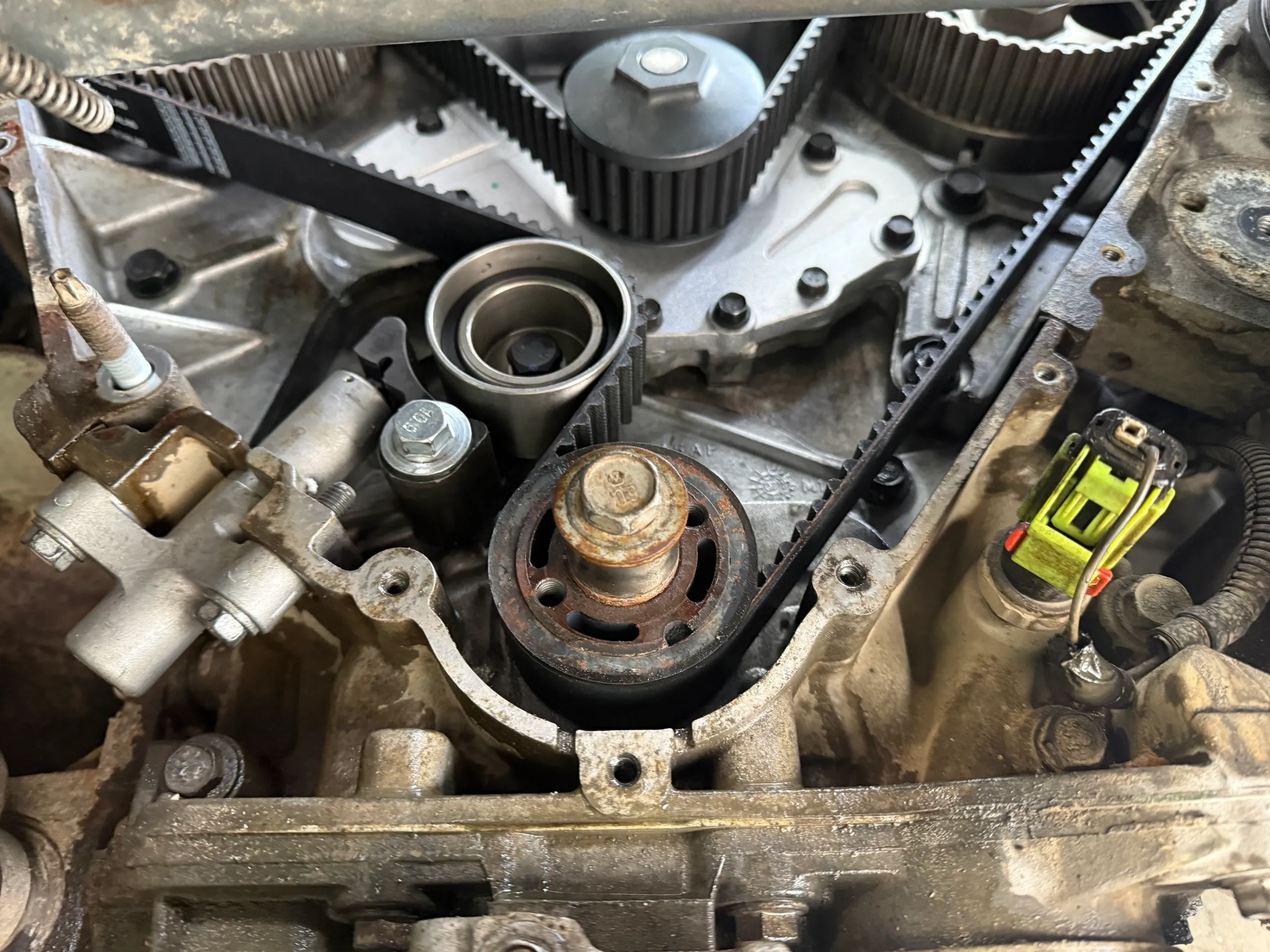 Car engine timing belt system